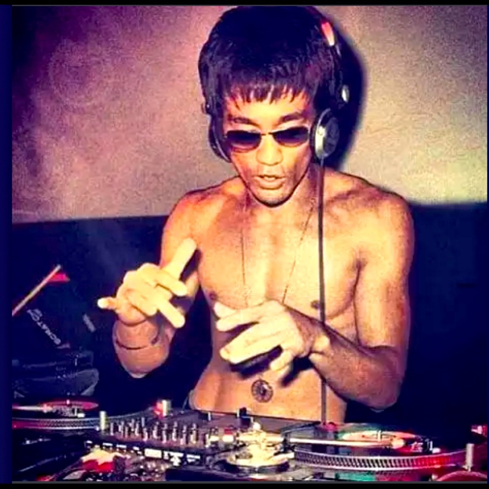 Hey Mr. Dj Tee